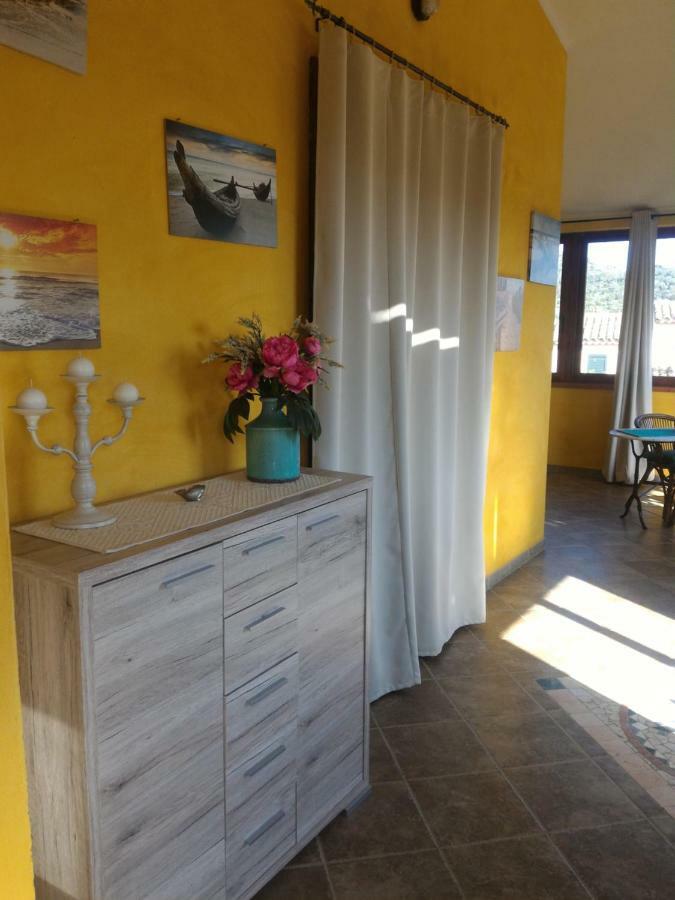 Appartement Casa Di Rosa à Chia Extérieur photo